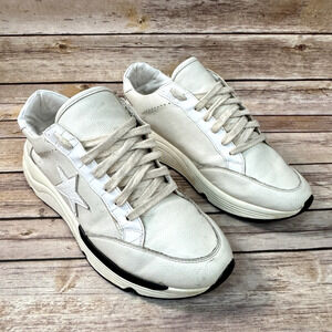 Oasis Society Womens Beige Creme Kaitlyn Sneaker Classic Minimalist 8.5